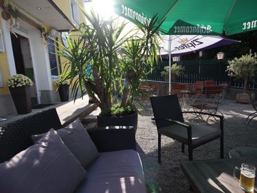 Hier geht`s zum Restaurant